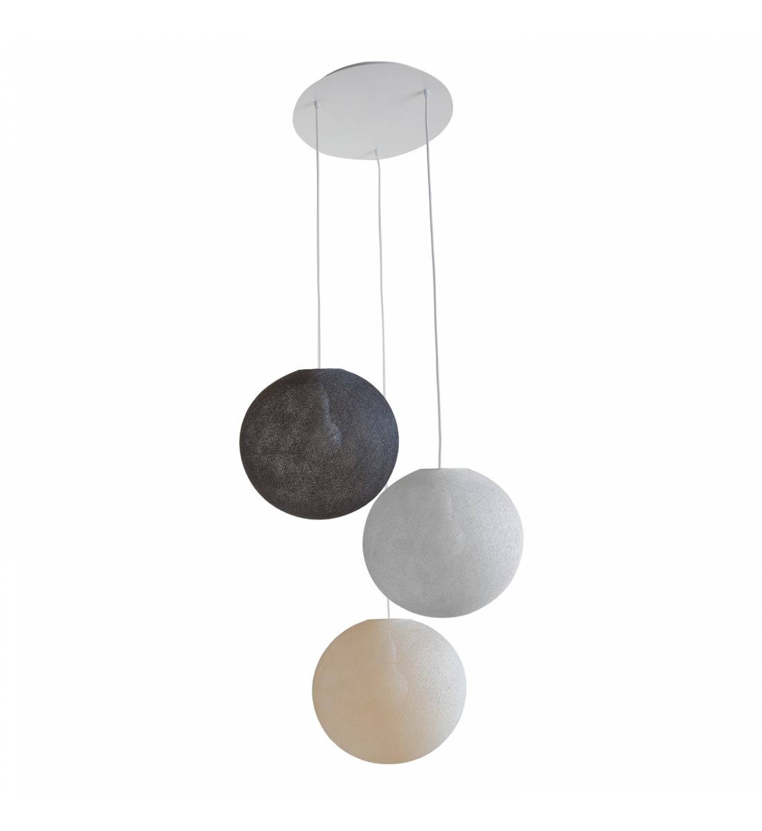 Plafonnier blanc 3 globes 31 anthracite - gris perle - écru - Ceiling light 3 - La Case de Cousin Paul