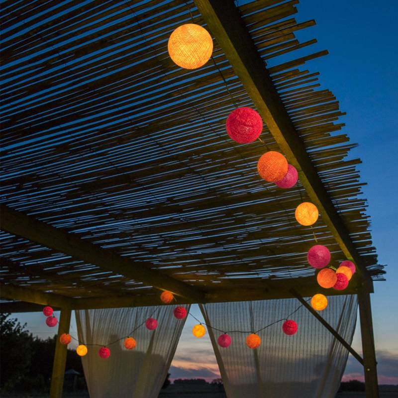 Guirnalda luminosa 24 bolas - Spritz - Interior y exterior - In & Outdoor - La Case de Cousin Paul Guirnalda luminosa 24 bolas - Spritz - Interior y exterior - In & Outdoor - La Case de Cousin Paul