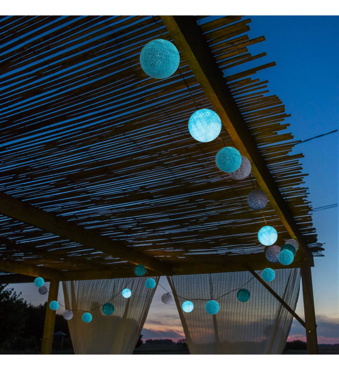 Lichtslinger 24 ballen - Blue Moon - Binnen en buiten - In & Outdoor - La Case de Cousin Paul